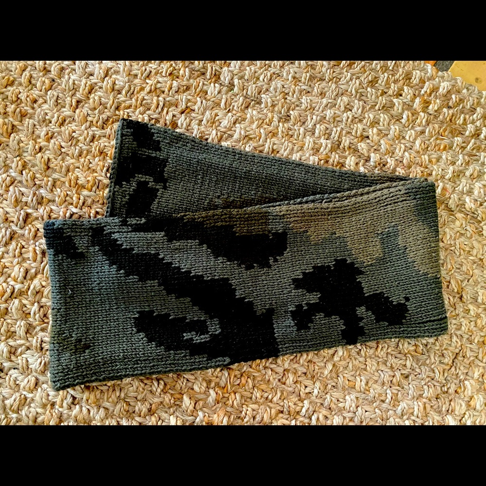 Maharishi Scarf - Knitted Wool